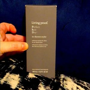 Perfect Hair Day - In-Shower Styler